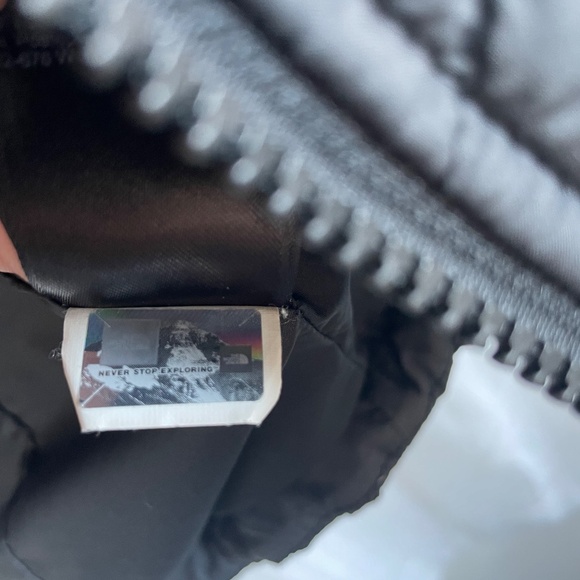 North Face Black Bombay Insulated Jacket, Women's Medium - Picture 11 of 11